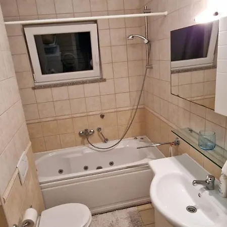Apartment Adriapartman *
